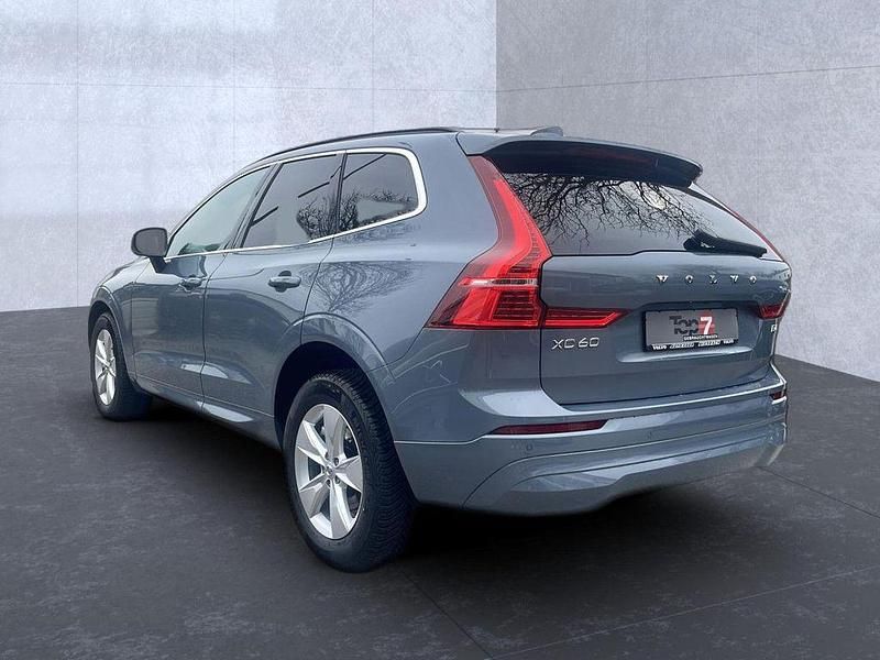 Gebraucht Volvo XC60 Core 197 PS (144 kW) 2025 Grau SUV