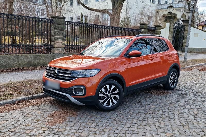 Gebraucht VW T-Cross Active 95 PS (69 kW) 2023 Orange SUV