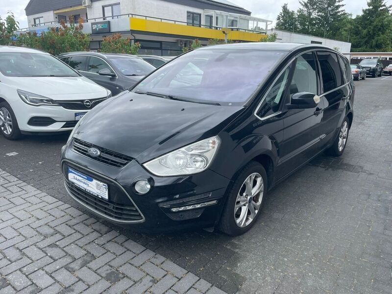 Schwarz Gebraucht 2013 Ford S-MAX Titanium Van / Kleinbus | 8.370 € (Guter Preis) - Bild 1/4