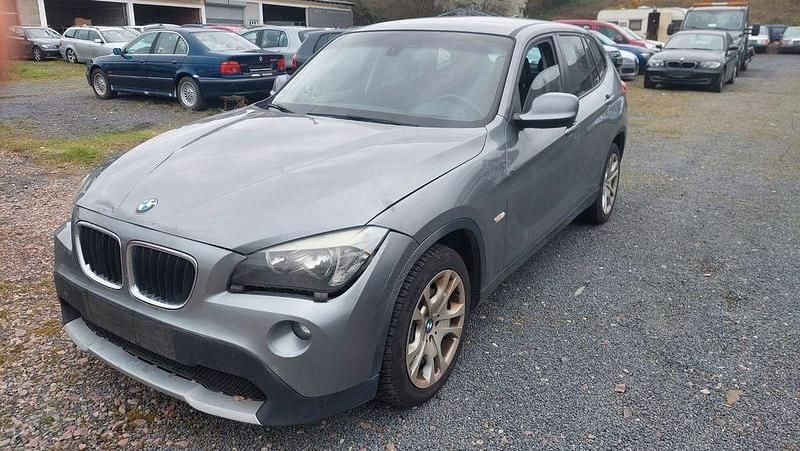 Grau Gebraucht 2010 BMW X1 Sport Line SUV | 4.500 € (Guter Preis) - Bild 1/4
