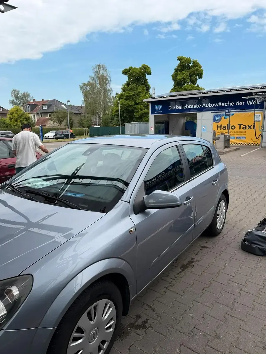 Gebraucht Opel Astra 101 PS (74 kW) 2004 Silber Limousine