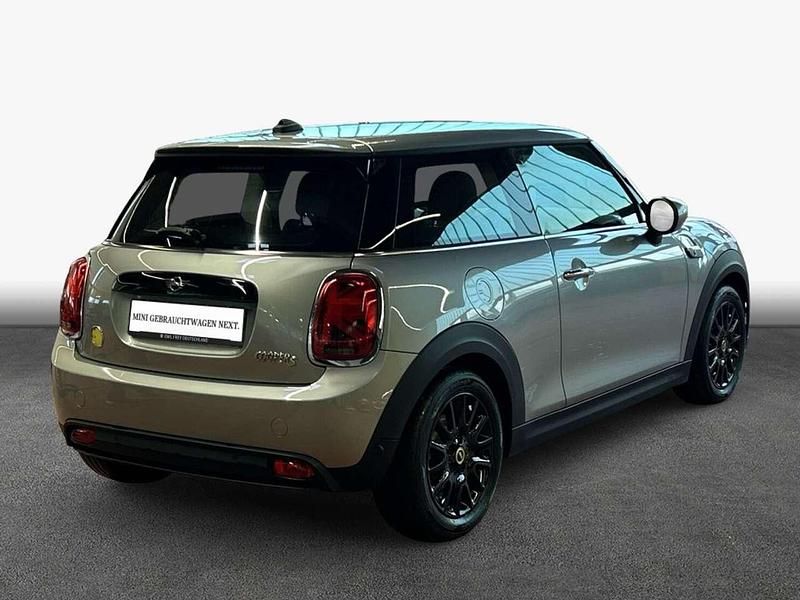 Gebraucht Mini Cooper SE Classic 135 kW (184 PS) 2023 Melting silver iii metallic Kleinwagen