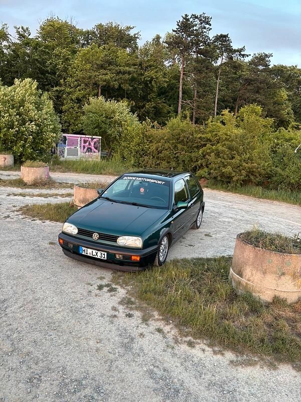 Gebraucht VW Golf III 75 PS (55 kW) 1995 Grün Kleinwagen