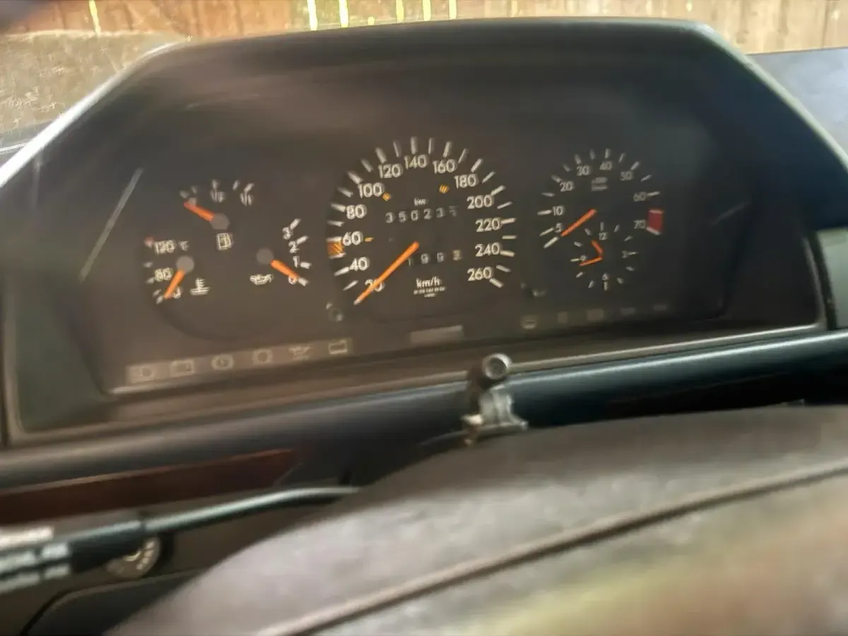 Używany Mercedes E280 193 KM (141 kW) 1994 Niebieski Kombi