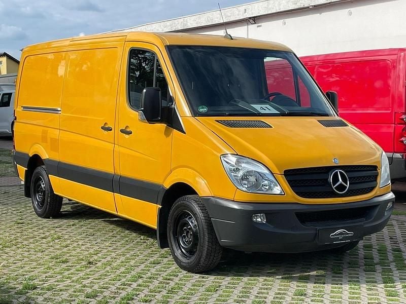 Gelb Gebraucht 2011 Mercedes Sprinter Van | 9.999 € (Fairer Preis) - Bild 1/3