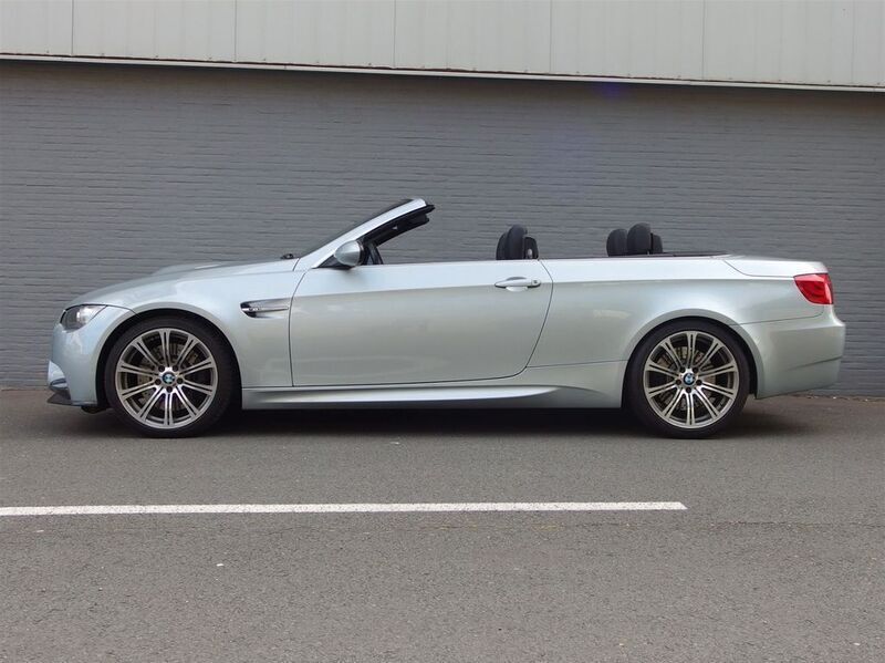 Silber Gebraucht 2011 BMW M3 Cabriolet Performance Cabrio | 49.950 € (Fairer Preis) - Bild 1/4