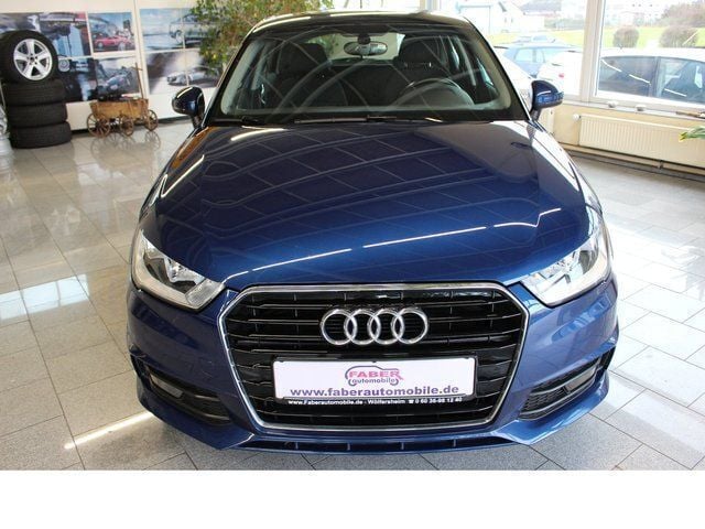 Gebraucht Audi A1 Sportback S-Line 150 PS (110 kW) 2015 Blau metallic Kleinwagen