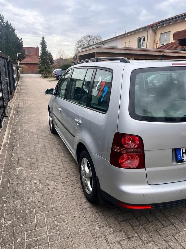 Gebraucht VW Touran Highline 140 PS (102 kW) 2008 Silber Van / Kleinbus