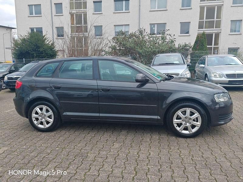 Gebraucht Audi A3 Ambiente 160 PS (117 kW) 2009 Grau Kleinwagen