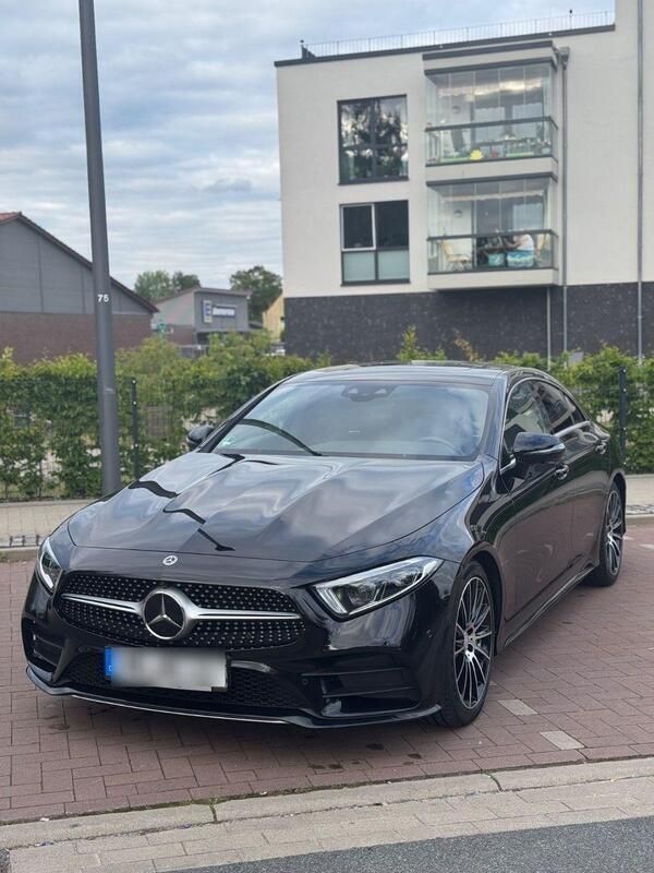 Schwarz Gebraucht 2020 Mercedes CLS350 AMG line Coupé | 53.499 € (Teuer) - Bild 1/4
