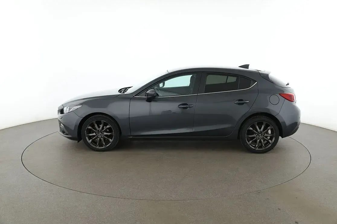 Gebraucht Mazda 3 Nakama 105 PS (77 kW) 2016 Grau Limousine