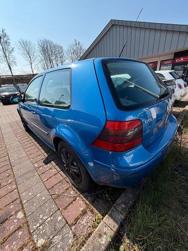 Gebraucht VW Golf III 102 PS (75 kW) 1999 Blau Limousine