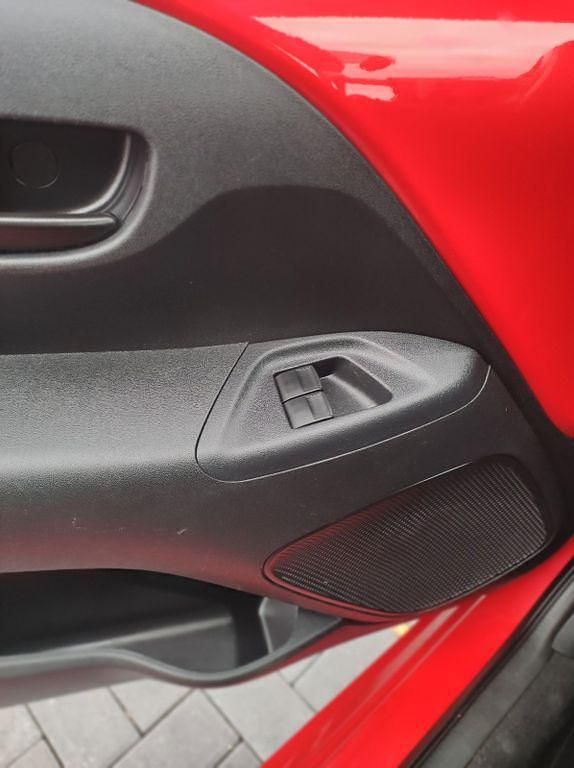 Gebraucht Peugeot 108 Active 69 PS (50 kW) 2017 Rot Kleinwagen