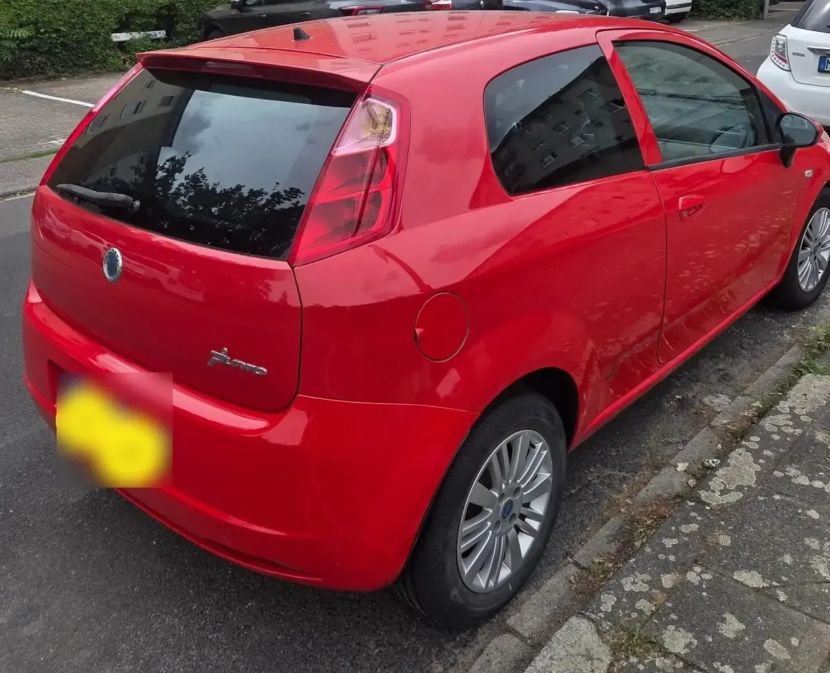 Gebraucht Fiat Grande Punto 90 PS (66 kW) 2007 Rot Kleinwagen
