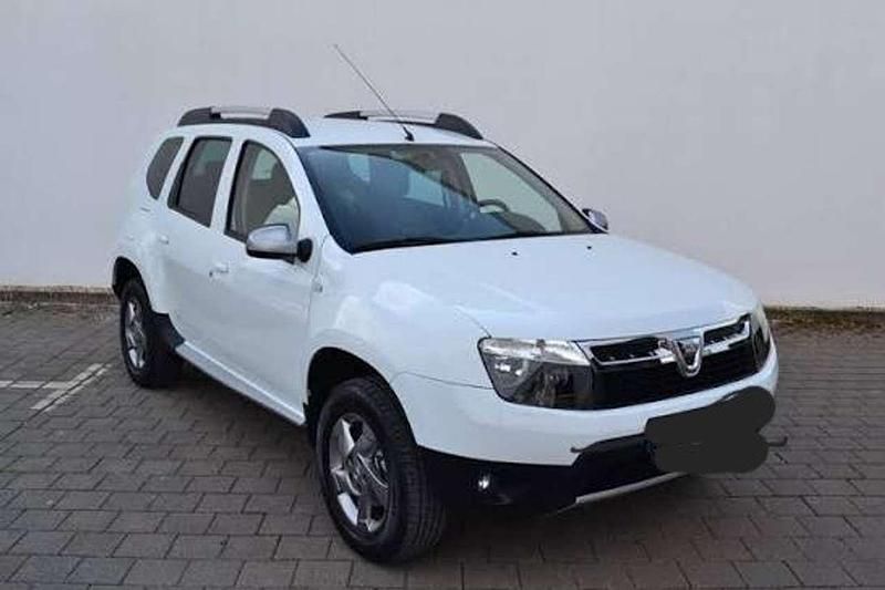 Weiß Gebraucht 2016 Dacia Duster Lauréate SUV | 6.990 € (Superpreis) - Bild 1/3