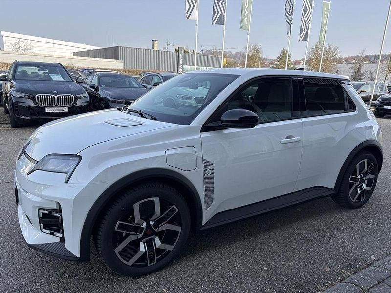 Neu Renault 5 E-Tech Komfort 110 kW (150 PS) 2026 Weiß Limousine