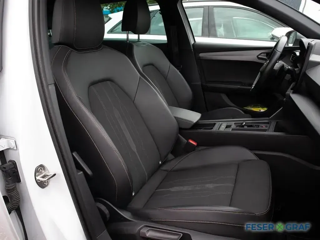 Gebraucht Cupra Leon 150 PS (110 kW) 2023 Weiß Limousine