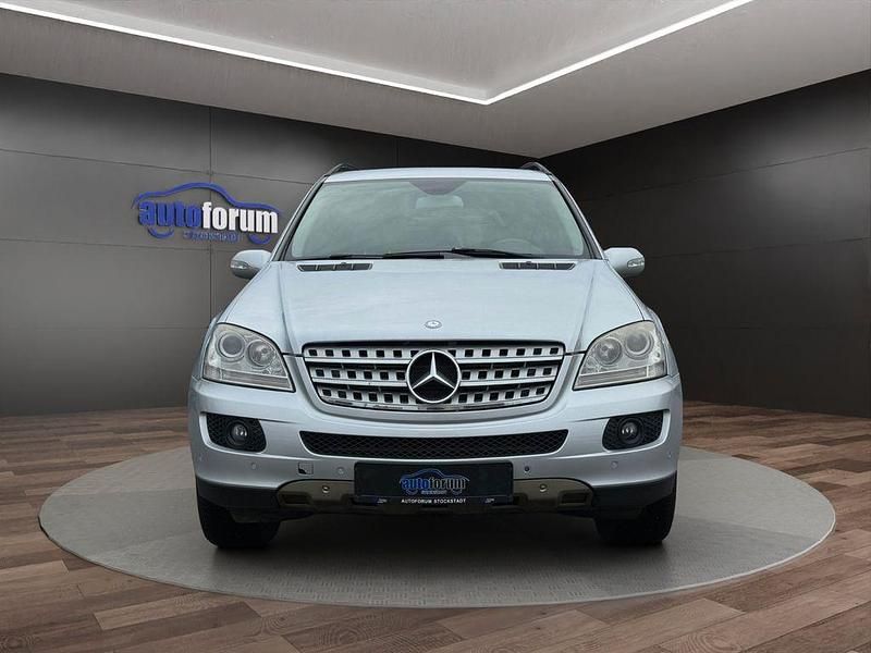 Gebraucht Mercedes ML320 224 PS (164 kW) 2008 Silber SUV