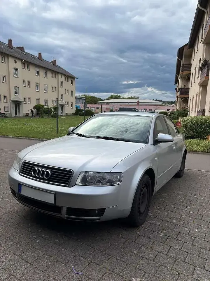 Gebraucht Audi A4 110 PS (80 kW) 2004 Limousine