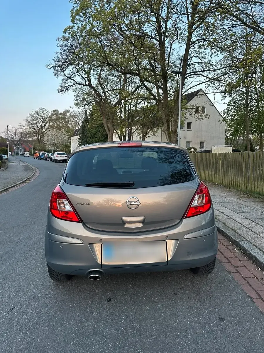 Brugt Opel Corsa 2012 Brun Hatchback