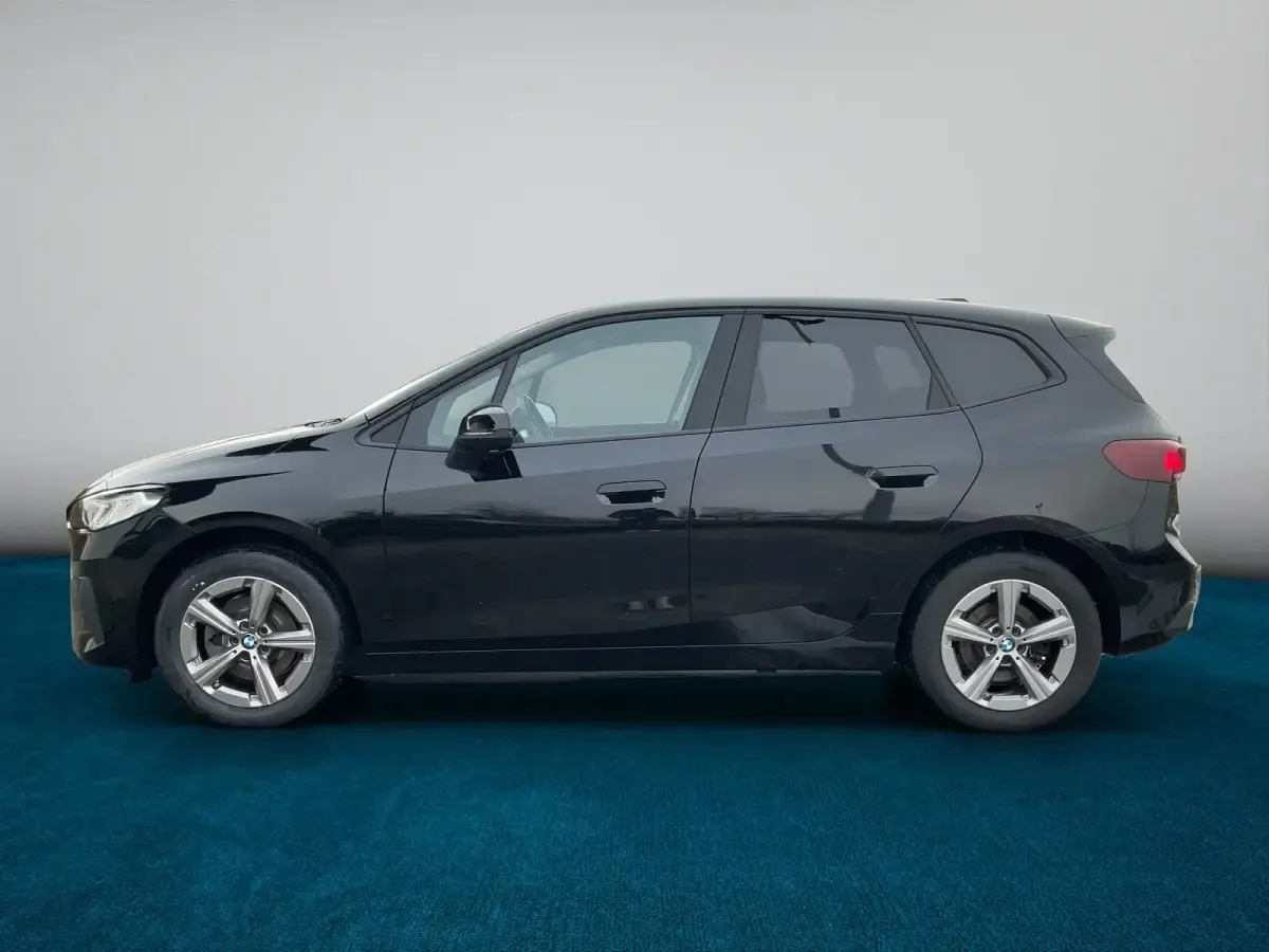 Używany BMW 218 Performance 150 KM (110 kW) 2023 Czarny