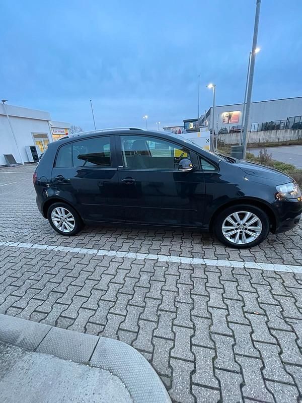 Gebraucht VW Golf Plus Cross Style 122 PS (89 kW) 2011 Blau Van / Kleinbus