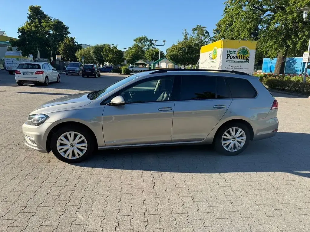 Gebraucht VW Golf VII Highline 150 PS (110 kW) 2019 Kombi