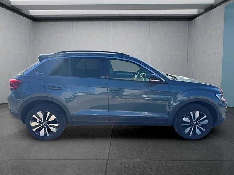 Gebraucht VW T-Roc 150 PS (110 kW) 2024 Blau SUV