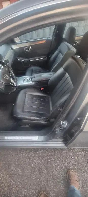 Gebraucht Mercedes E250 Avantgarde 211 PS (155 kW) 2014 Grau Limousine