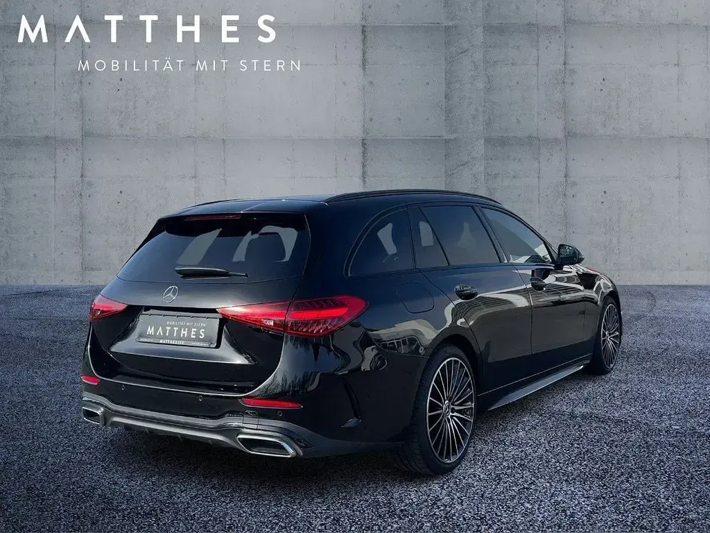 Gebraucht Mercedes C220 AMG 200 PS (147 kW) 2025 Schwarz Kombi