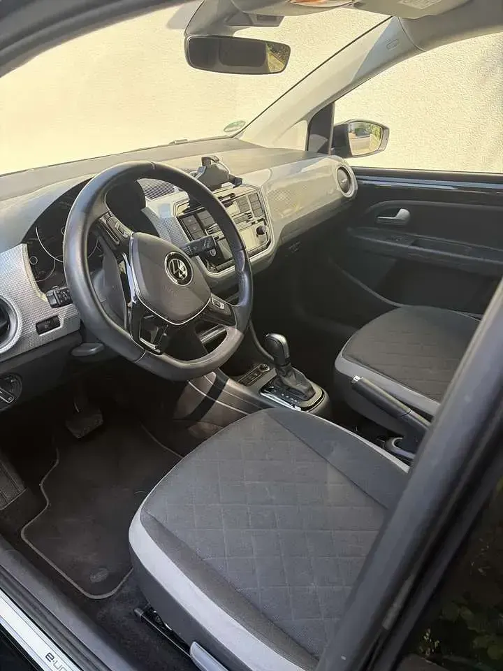 Gebraucht VW e-up! Style 61 kW (83 PS) 2022 Schwarz Kleinwagen