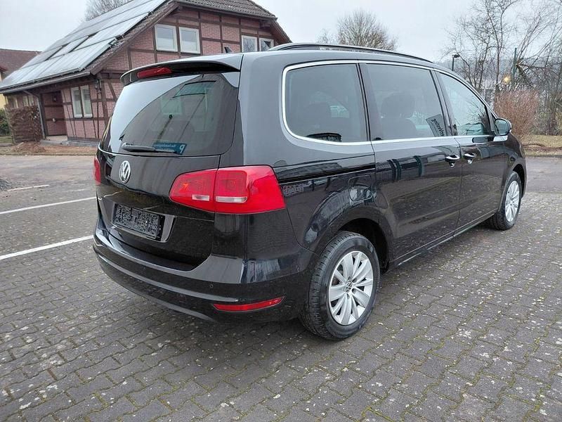 Gebraucht VW Sharan Comfortline 140 PS (102 kW) 2013 Schwarz Van / Kleinbus