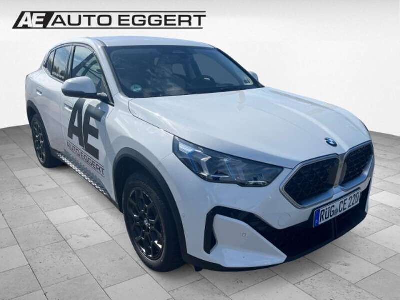 Weiss Gebraucht 2024 BMW X2 Sport Line SUV | 49.850 € (Teuer) - Bild 1/3
