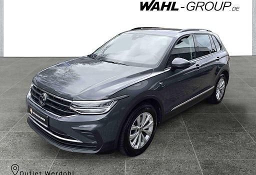 Grau Gebraucht 2024 VW Tiguan Life SUV | 32.380 € (Guter Preis) - Bild 1/4