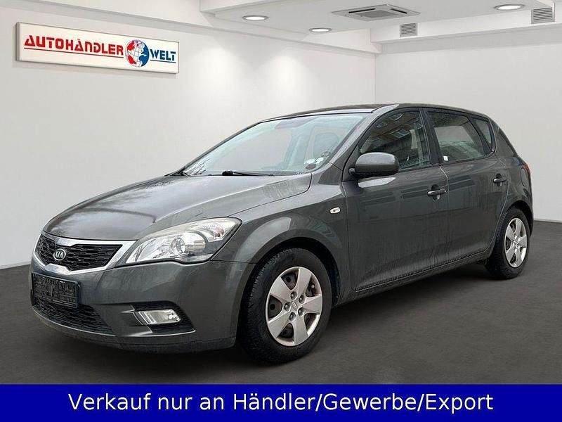 Gebraucht Kia Ceed 125 PS (91 kW) 2011 Grau Kleinwagen