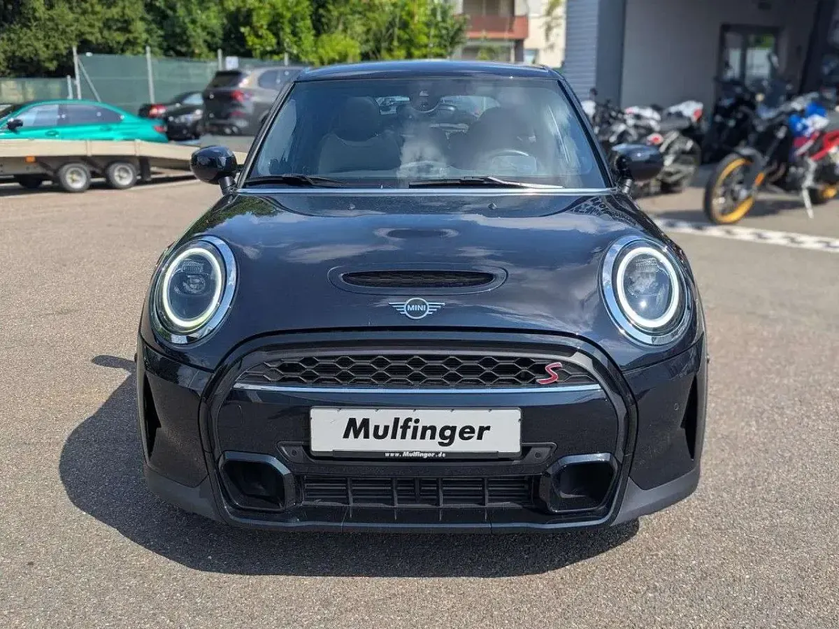 Gebraucht Mini Cooper S 192 PS (141 kW) 2023 Enigmatic black Kleinwagen