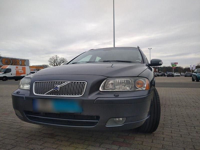 Gebraucht Volvo V70 185 PS (136 kW) 2007 Grau Kombi