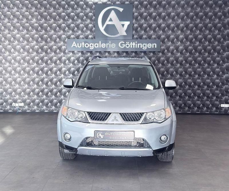 Gebraucht Mitsubishi Outlander Invite 140 PS (102 kW) 2009 Silber SUV