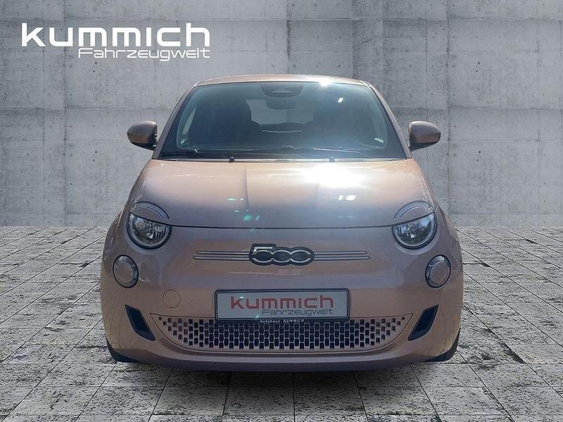 Gebraucht Fiat 500e 86 kW (117 PS) 2023 Rot Limousine
