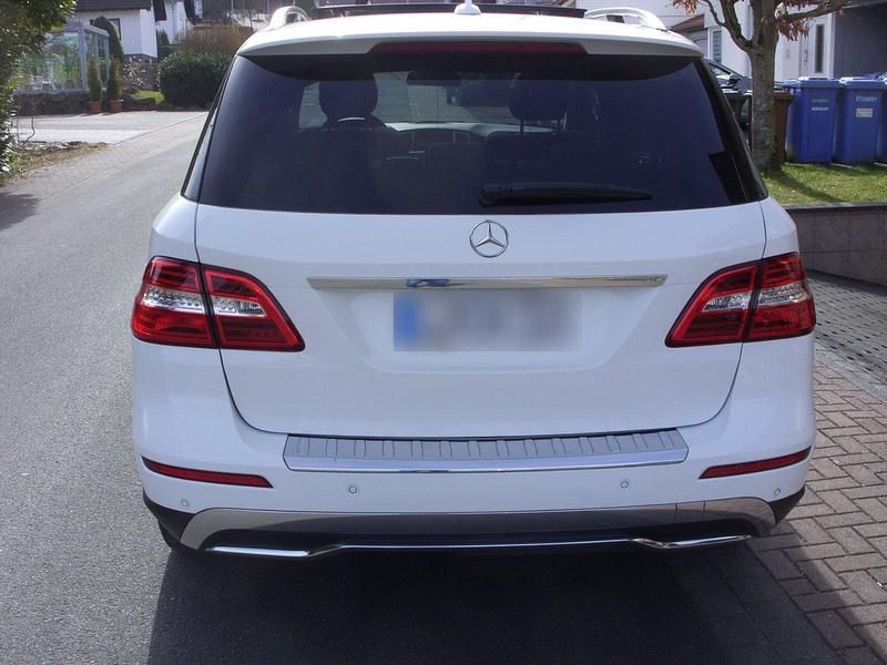 Gebraucht Mercedes ML350 258 PS (189 kW) 2015 Weiß SUV