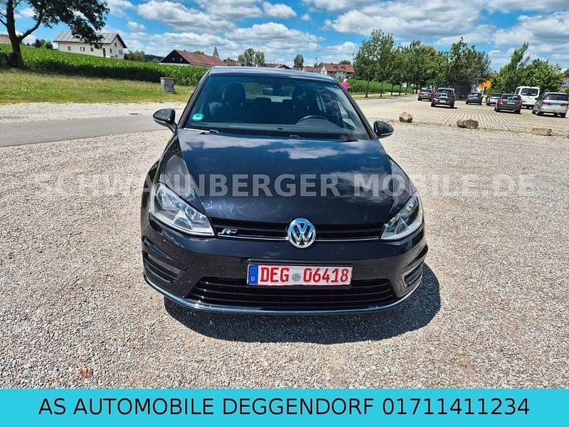 Schwarz Gebraucht 2017 VW Golf VII Highline Limousine | 14.999 € (Guter Preis) - Bild 1/4