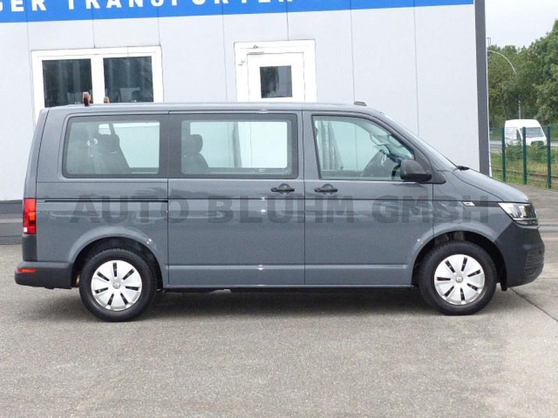 Gebraucht VW Transporter 110 PS (80 kW) 2022 Pure grey Van