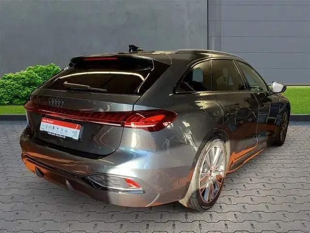 Gebraucht Audi A5 S-line plus 204 PS (150 kW) 2025 Grau Coupé