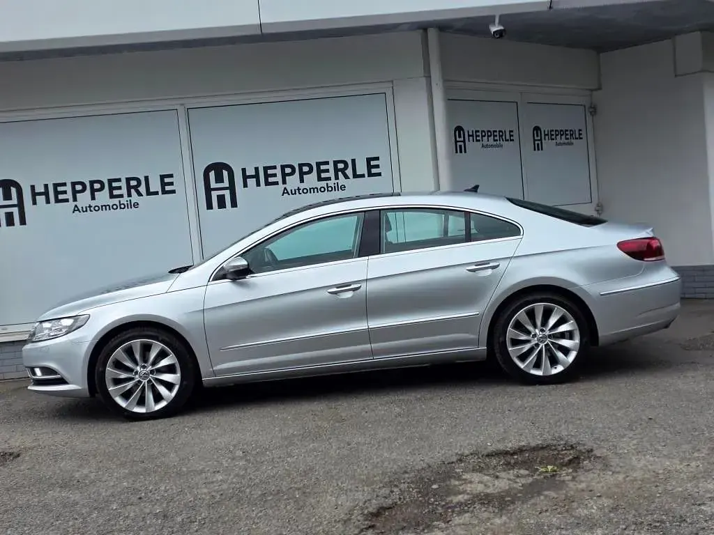 Gebraucht VW Passat 184 PS (135 kW) 2018 Reflexsilber Limousine