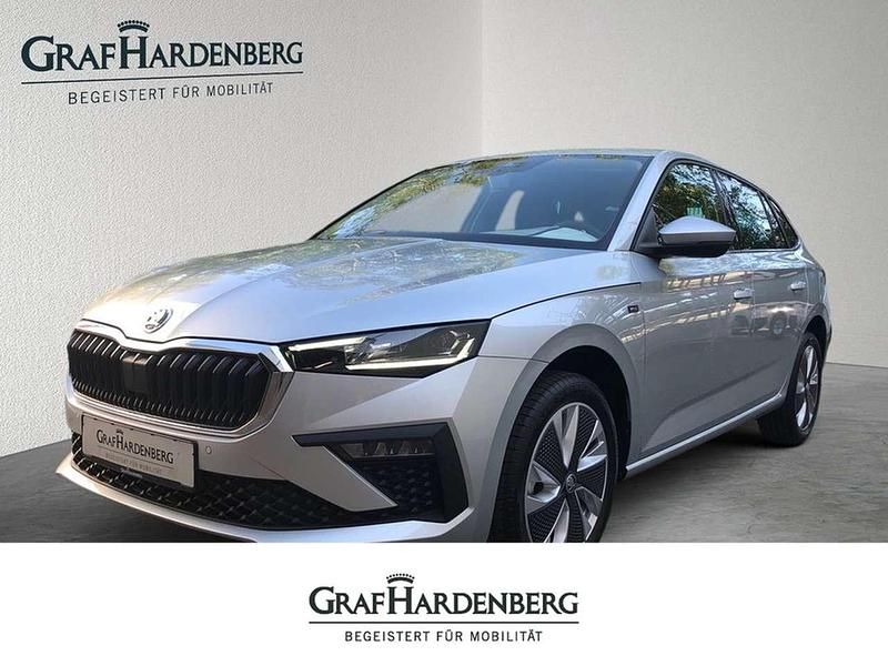 Silber Neu 2024 Skoda Scala Drive Kleinwagen | 25.990 € (Fairer Preis) - Bild 1/4