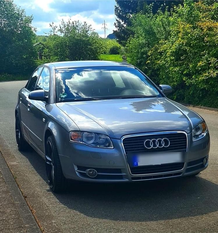 Silber Gebraucht 2005 Audi A4 Limousine | 4.099 € (Fairer Preis) - Bild 1/4