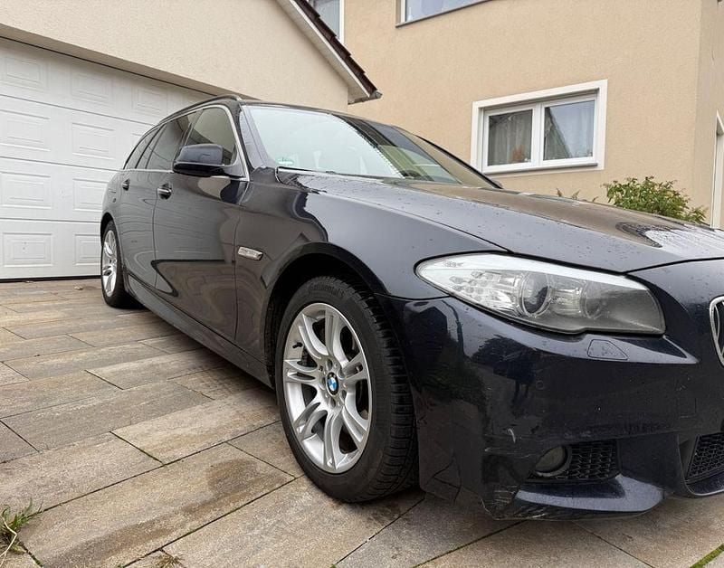 Blau Gebraucht 2011 BMW 535 M Sport Kombi | 9.500 € (Superpreis) - Bild 1/4