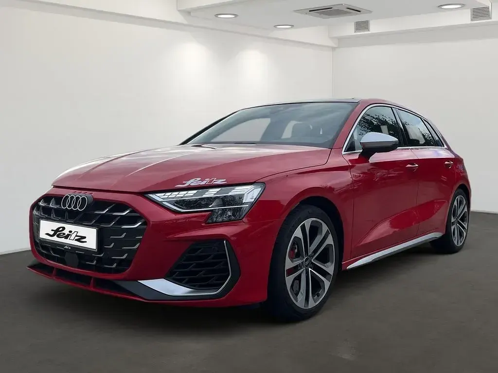 Gebraucht Audi S3 Ambiente 333 PS (244 kW) 2025 Progressivrot metallic Limousine