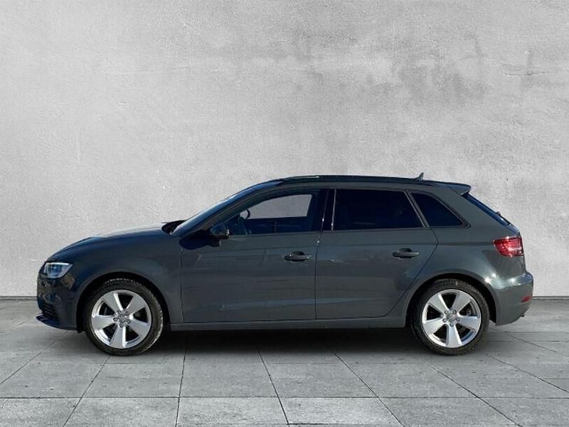 Gebraucht Audi A3 Basis 150 PS (110 kW) 2018 Grau Limousine