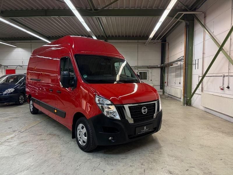 Rot Gebraucht 2020 Nissan NV400 Comfort Van | 16.999 € (Fairer Preis) - Bild 1/4